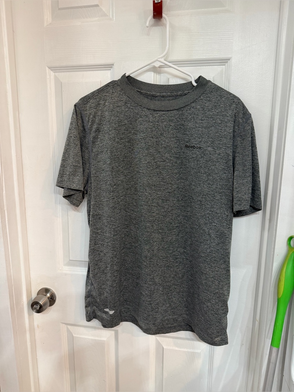 Reebok Men’s Gray Heather Performance Tee